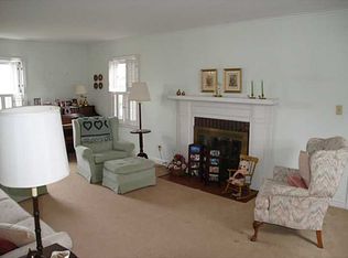 210 W 14th St, Rushville, IN 46173