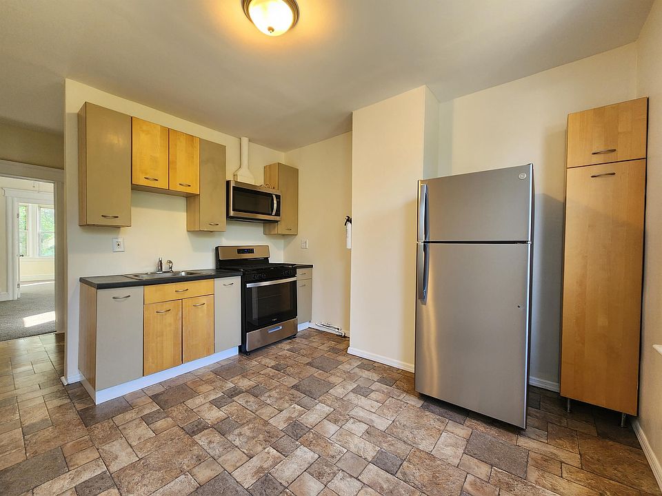 1st image of 170 Williams Ave #2