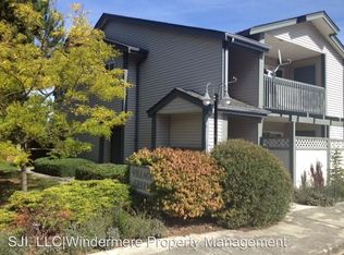 15 Malcom St APT 202, Friday Harbor, WA 98250