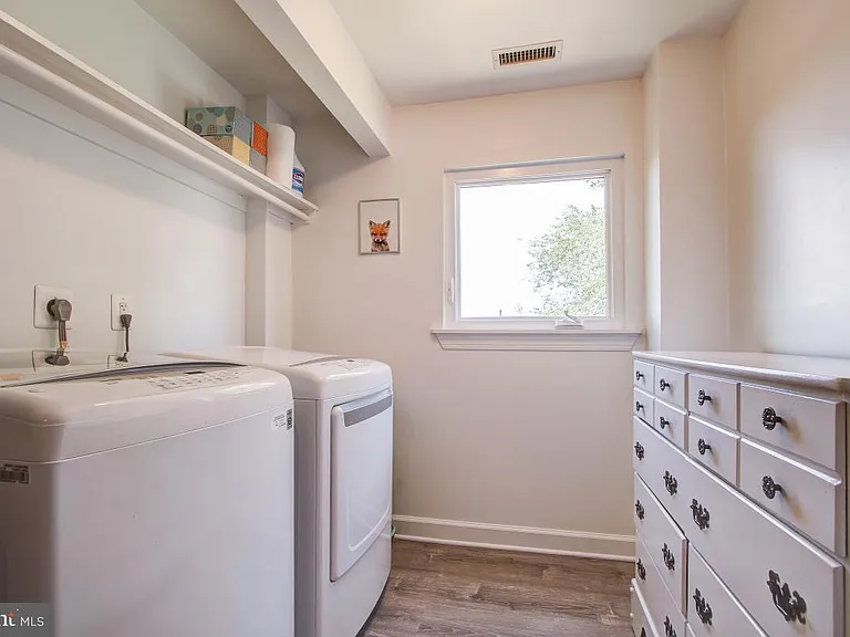 1612 Q St SE — Photo 14