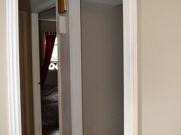 3rd image of 1355 W Exposition Ave