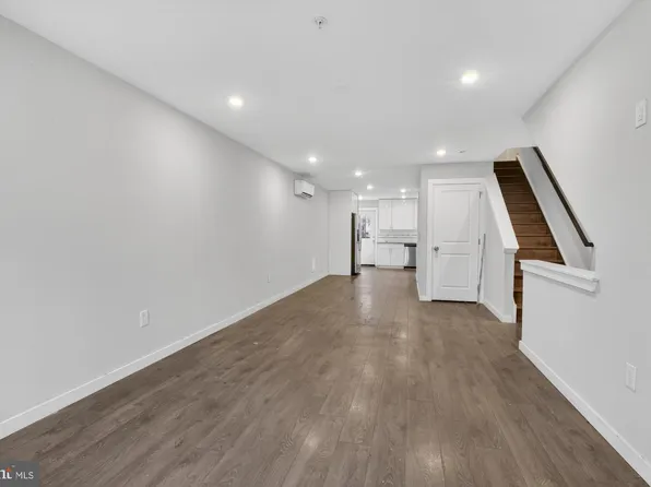 1447 N 8th St #1, Philadelphia, PA 19122