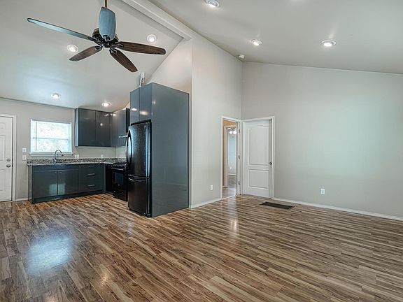 2nd image of 2705 La Mesa Dr