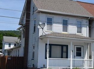 419 W Main St, Pen Argyl, PA 18072