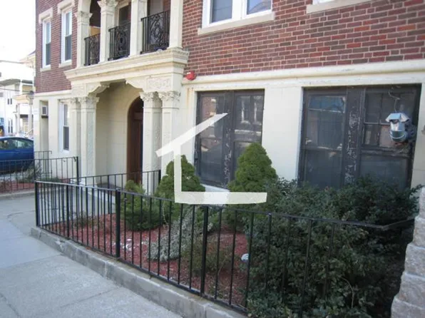 26 Quint Ave #4L, Allston, MA 02134