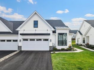 6980 Pine Ln, Bath, PA 18014