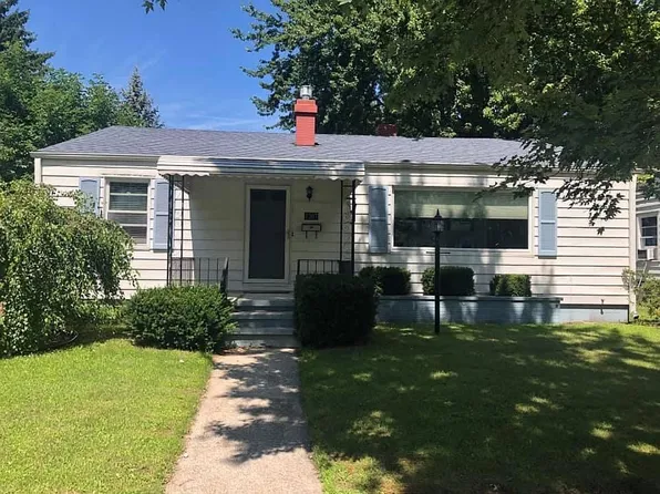 1307 Bancroft St, Port Huron, MI 48060