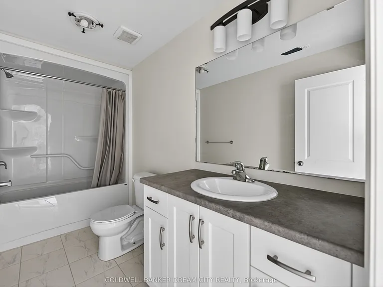98 Livingston Dr — Photo 47