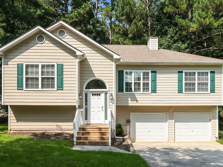 19 Eagle Point Ct — Photo 1