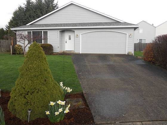 1st image of 3006 NE 117th Ct