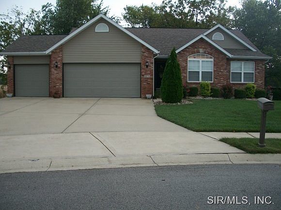1st image of 1870 Robins Mill Ct