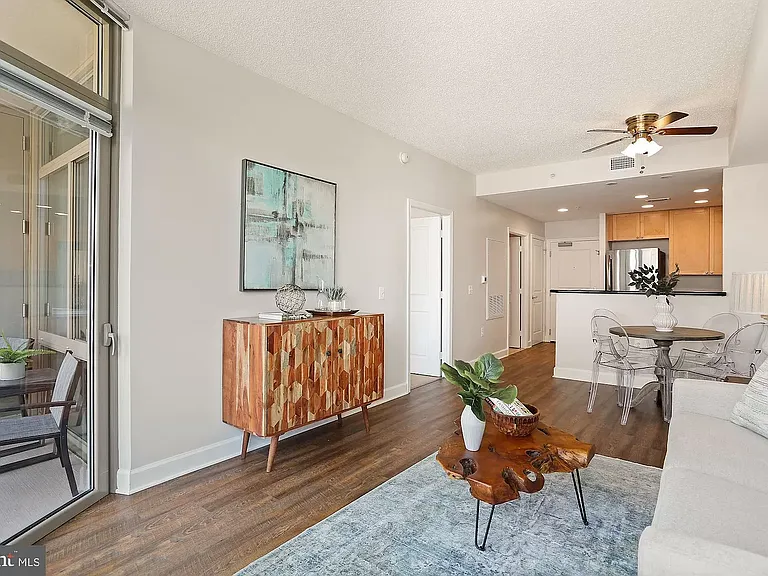 3650 S Glebe Rd #647 — Photo 41