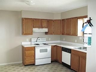 4th image of 426 Cedar Ave #B