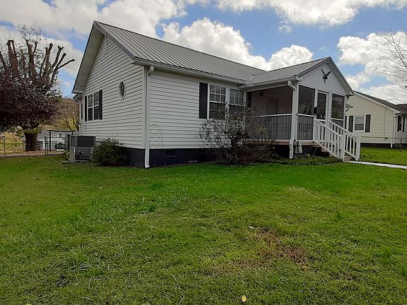 3rd image of 1131 Huffland Dr
