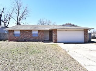 1626 S Redbud Ave, Broken Arrow, OK 74012