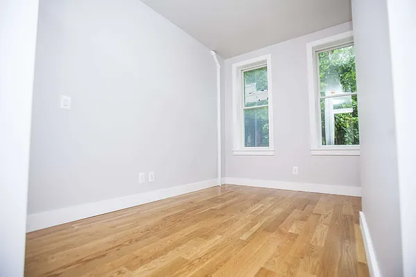 Rented by Nooklyn NYC LLC | media 35