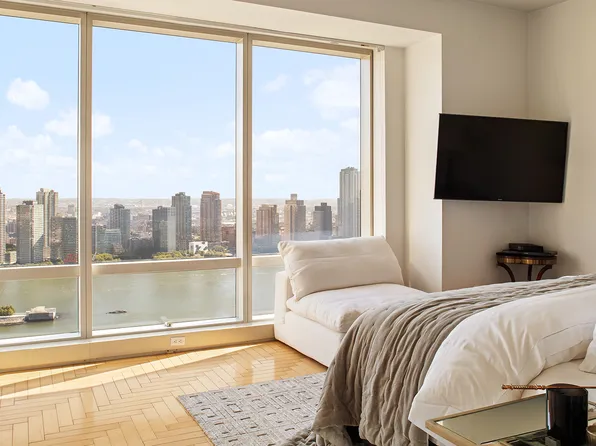 845 United Nations Plaza image 6 of 9