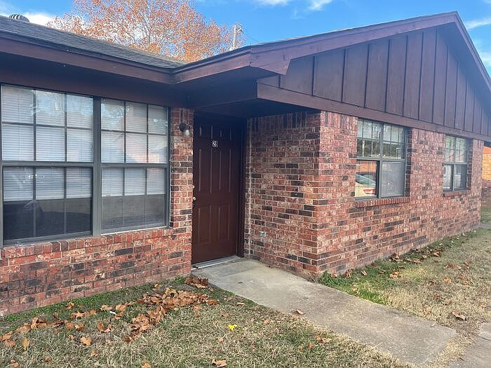 1st image of 2085 Keathley Dr #B2