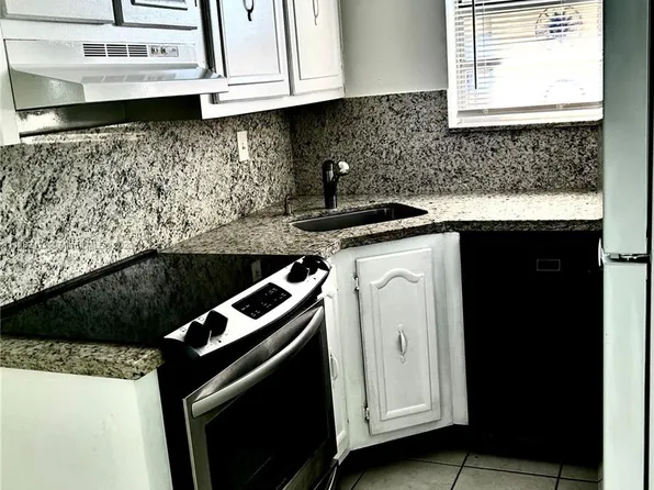 1975 NE 135th St APT 3F, North Miami, FL 33181