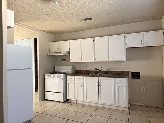 4th image of 1308 Greenwood Ave