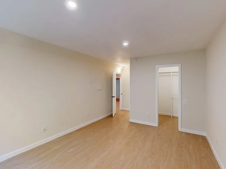 Casa Hermosa Apartments — Photo 11