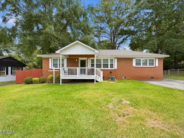 4290 Fairfax Dr, Macon, GA 31206