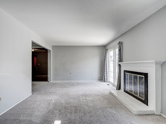 5th image of 21049 W Glen Haven Cir #372