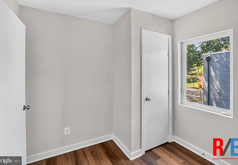 4306 Halley Ter SE #4 — Photo 16