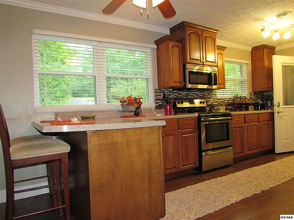4th image of 404 Pritchard Dr