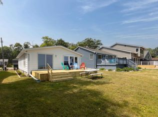 11 Bay Shore Dr, Bay City, MI 48706