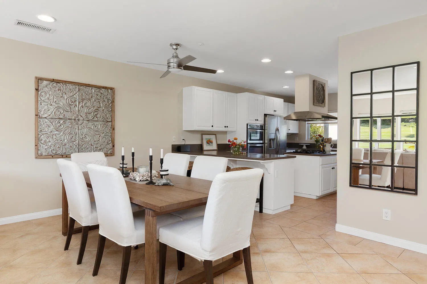3 bed, 3.5 bath, 1827 sqft, $6,000 — Photo 3