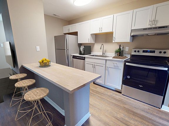 4th image of 710 Kensington Ct #8b5144da9