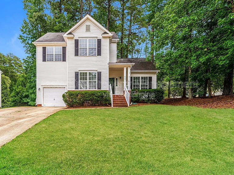 4001 Winecott Dr — Photo 1