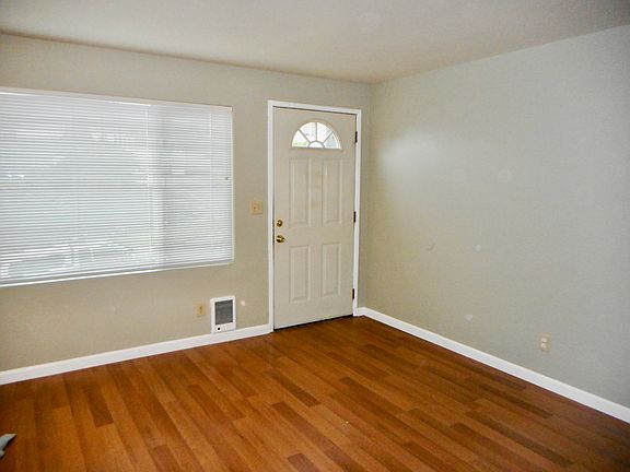 3rd image of 2405 Grand Ave #10