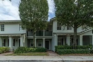 3 bed, 2.5 bath, 1232 sqft, $3,200 — Photo 3