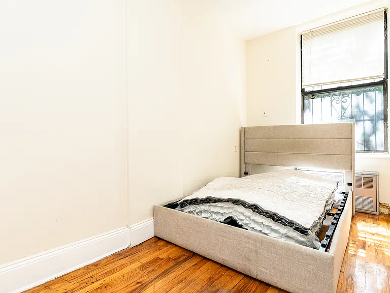 97 Moore St #3 — Photo 8