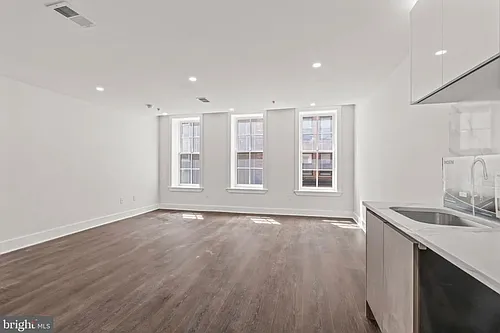 253 N 3rd St #31 Photo 1