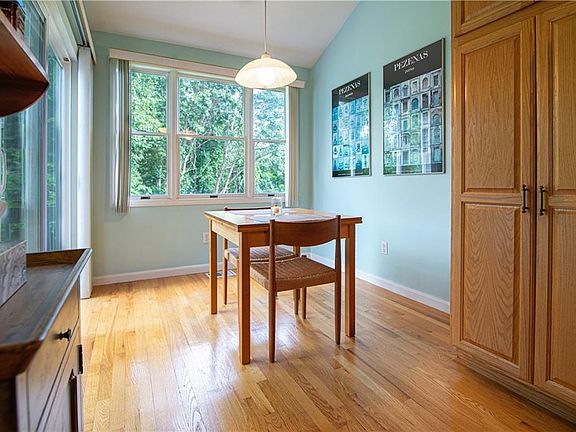 5th image of 110 Turnessa Dr #A