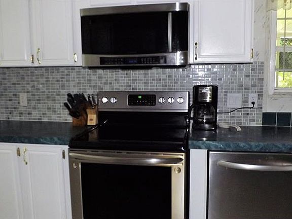 3rd image of 7230 Timber Crest Ln