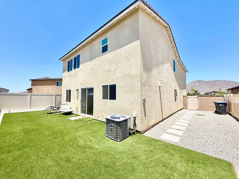 30607 Cyclone Ave — Photo 30