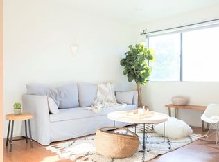 2117 W Clinton St #203, Los Angeles, CA 90026
