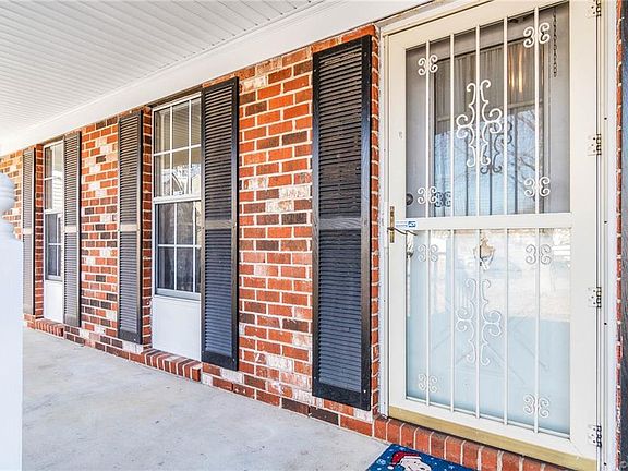 4th image of 4601 Halleys Cir