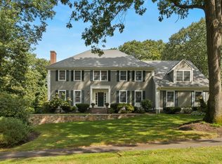 88 Chestnut St, Concord, MA 01742