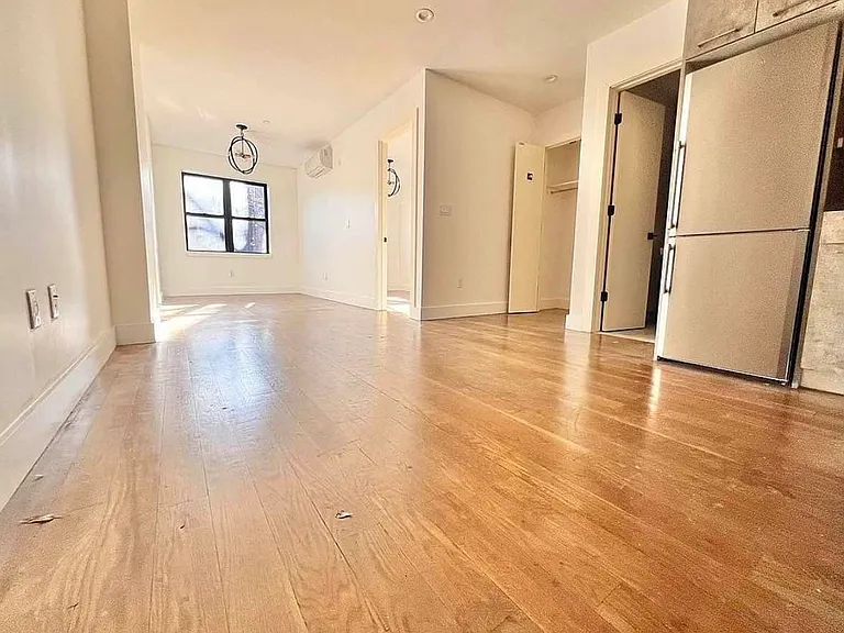 826 Saint Johns Pl #3B — Photo 2