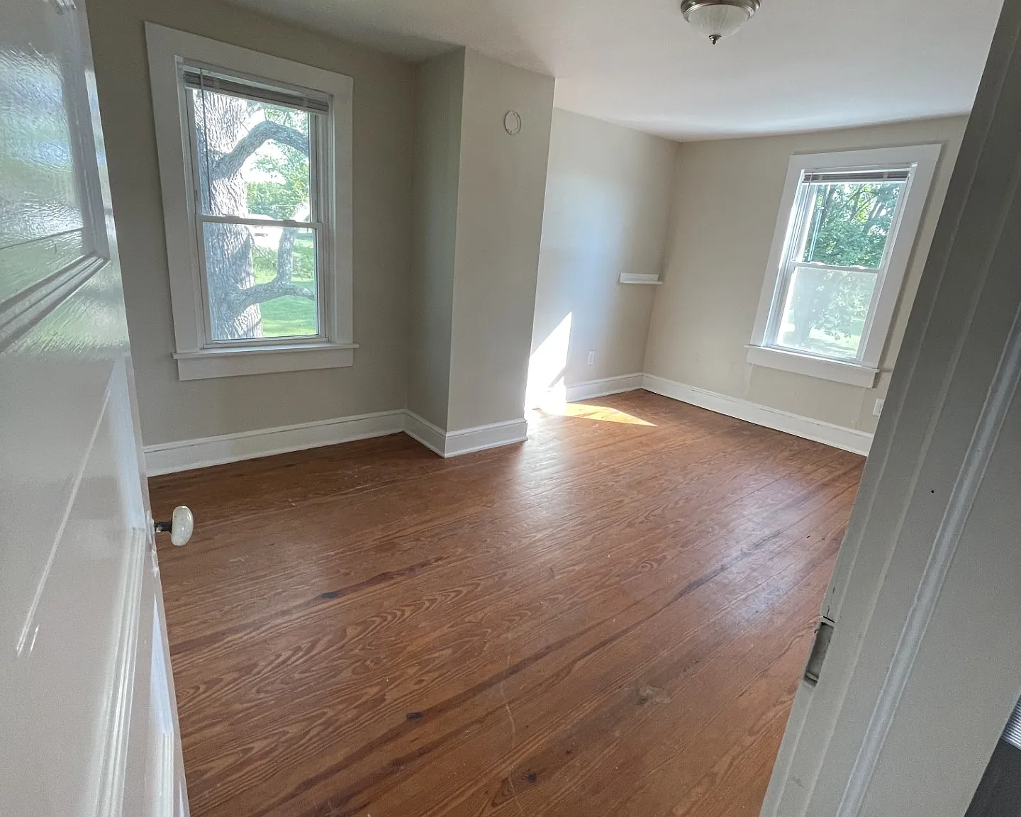 3 bed, 1145 sqft, $1,600 — Photo 2