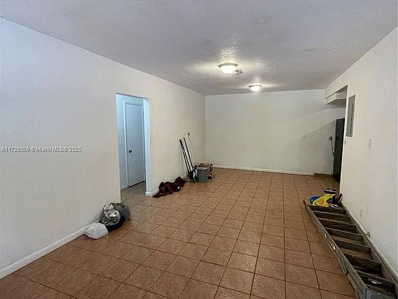 3rd image of 1170 NE 149th St #1170