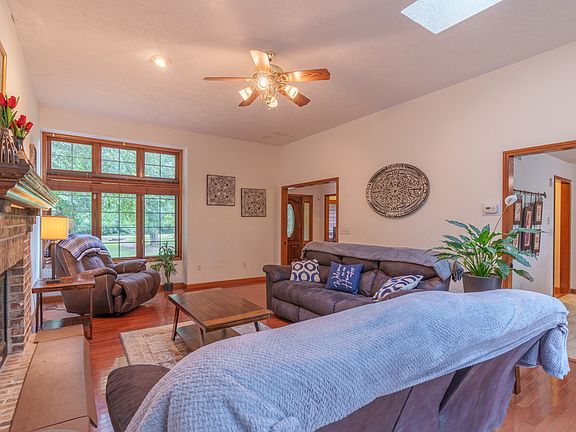 5th image of 15558 E Country Meadows Rd