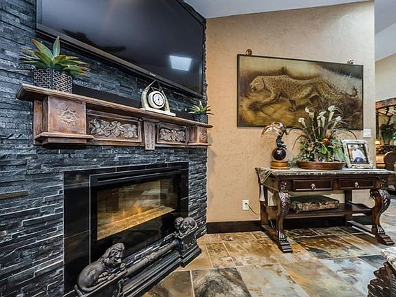 5th image of 309 Oakwood Blvd