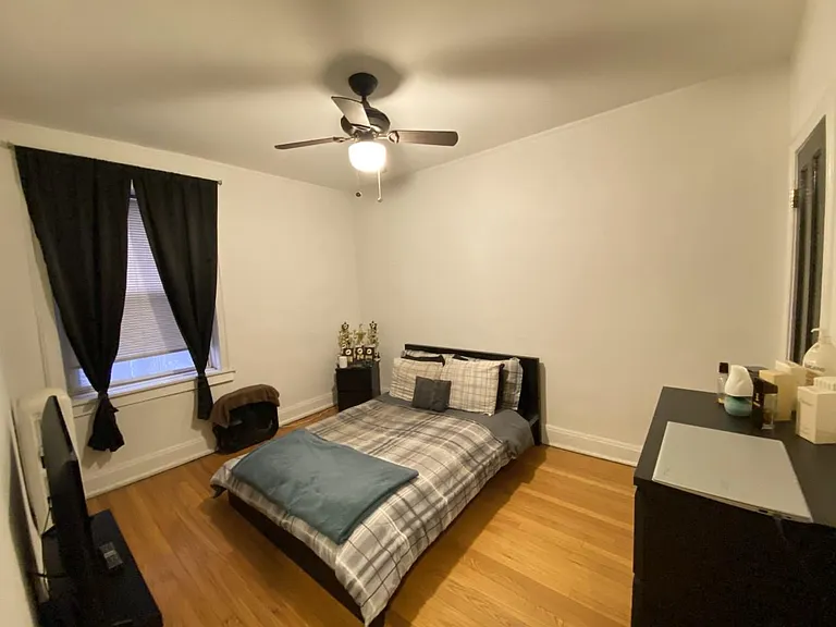 3744.5 N Pine Grove Ave #2N — Photo 10