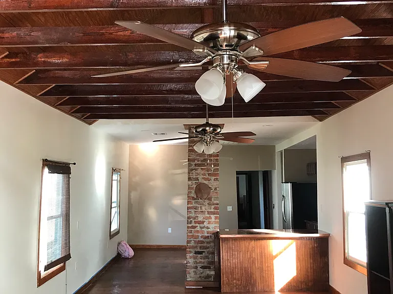 2515 Eagle St — Photo 3